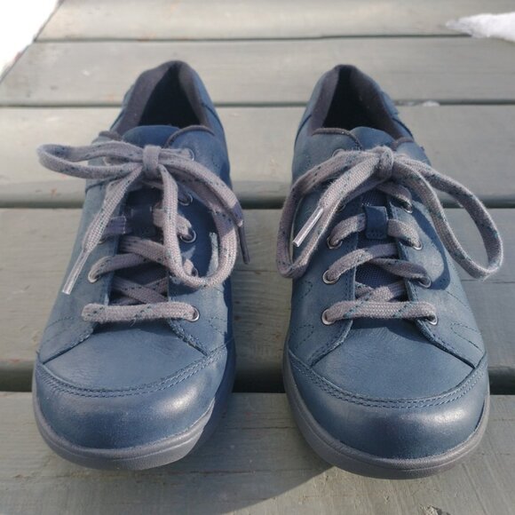 Aravon Women's Rev Stridarc Savor Size 6D - Picture 7 of 9